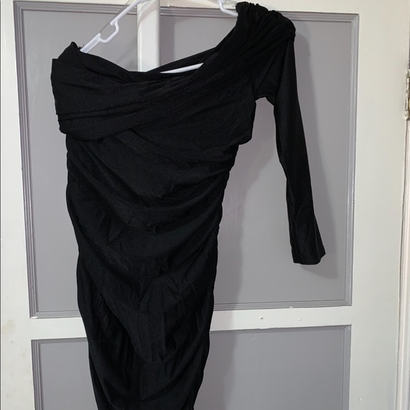 Off the shoulder dress - Picture 2 of 2